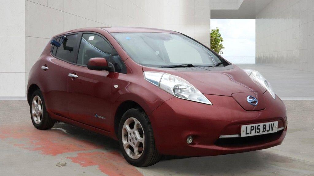 2015 NISSAN LEAF
