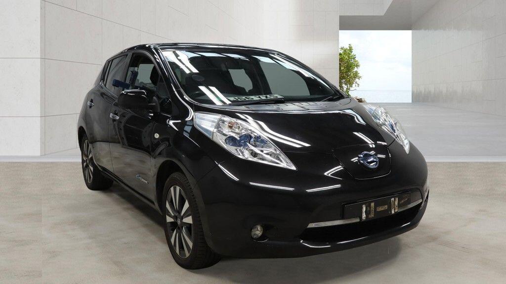 2016 NISSAN LEAF